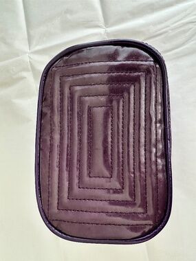 The Tory Burch Virginia Cosmetic Case